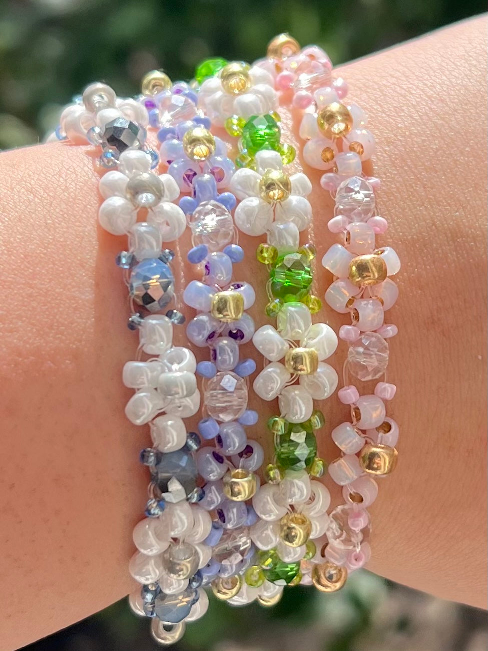 Pearlescent Flower Bracelet Pack