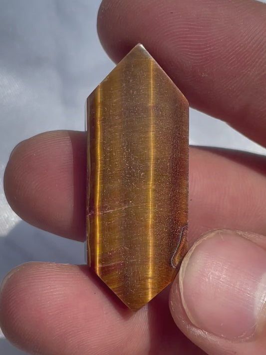 37.5ct Tigers Eye Rupee